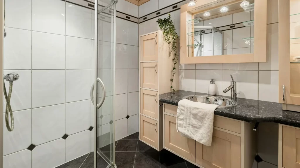 Beverly Hills Tile and Grout Cleaning