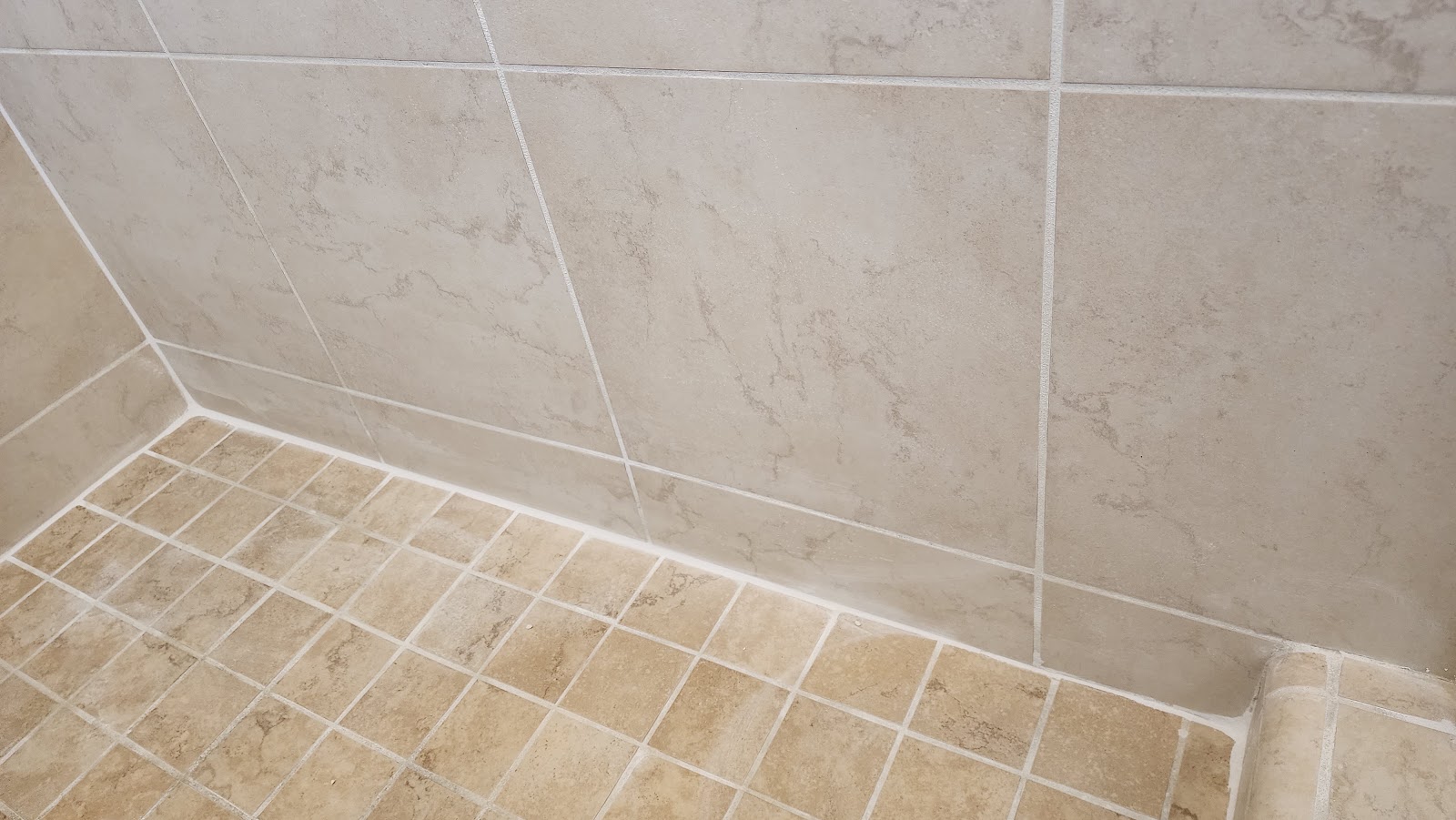 Professional Tile and Grout Cleaning Before Holiday Hosting