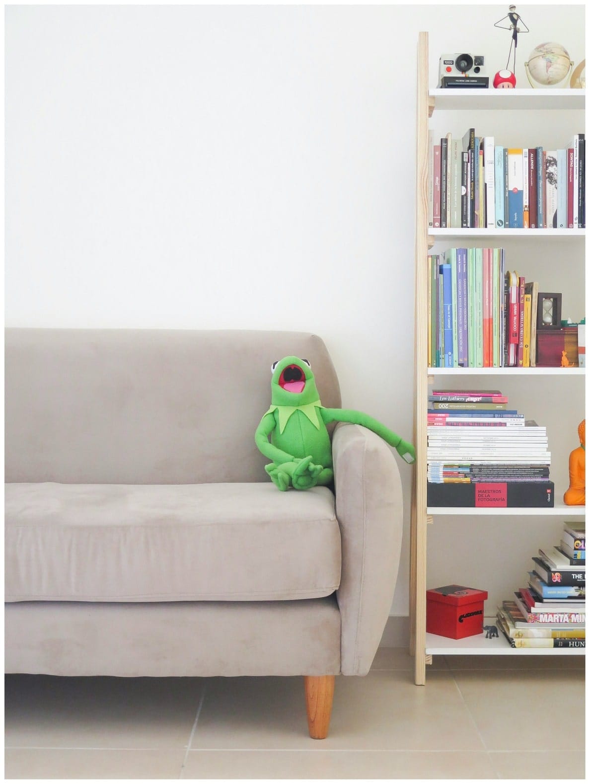 sofa upholstery cleaning in burbank